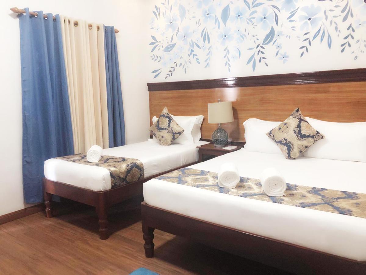 Blue Waters Inn Coron Palawan Exterior photo
